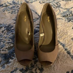 Mossimo Size 5.5 Wedge Peep Toe Sandals